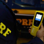 Condutor é flagrado embriagado após ultrapassagem proibida na BR-010