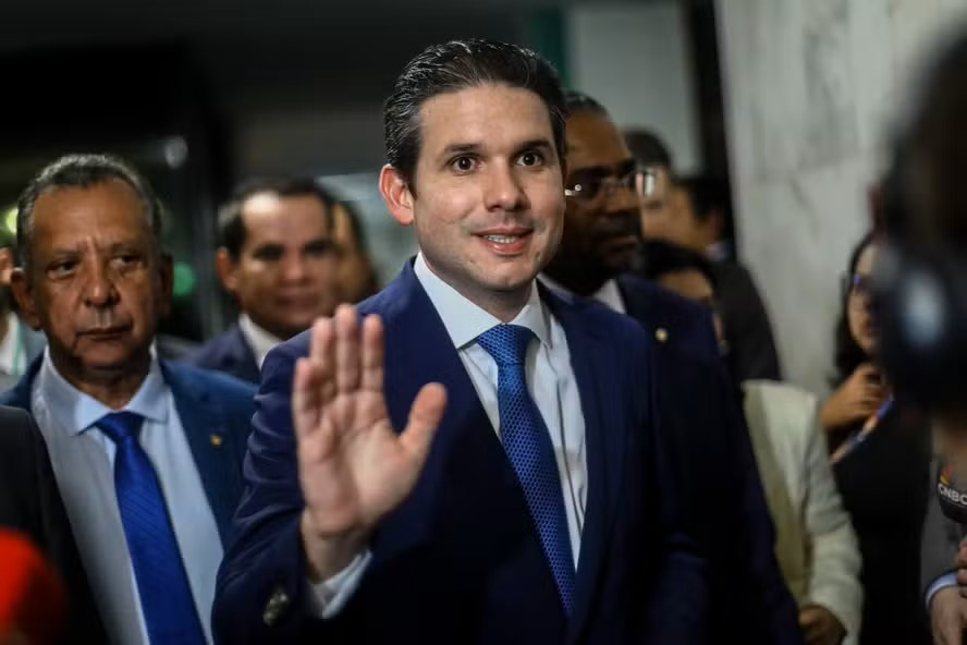 Congresso busca alternativa para resolver impasse do IOF sem aumento