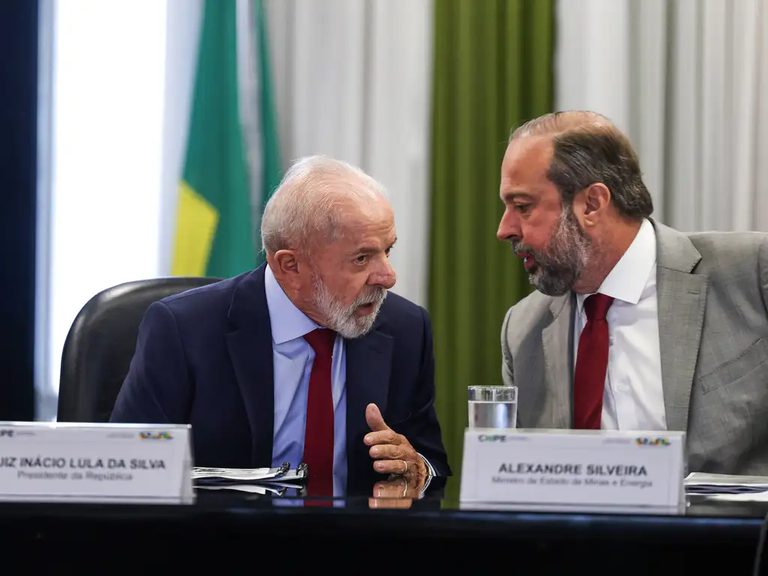 Contas de luz terão desconto de R$ 883 milhões em