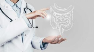 Entenda os riscos do câncer de intestino e como a