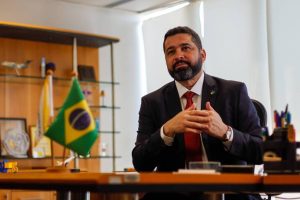 Fabiano Silva dos Santos pede demissão da presidência dos Correios