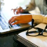 Férias ou revisão? Como manter o desempenho nos estudos em