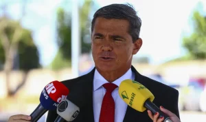General diz que foi a acampamento golpista “como cidadão” e