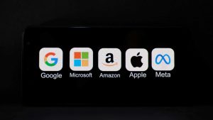 Gigantes da tecnologia colhem frutos da IA e disparam no