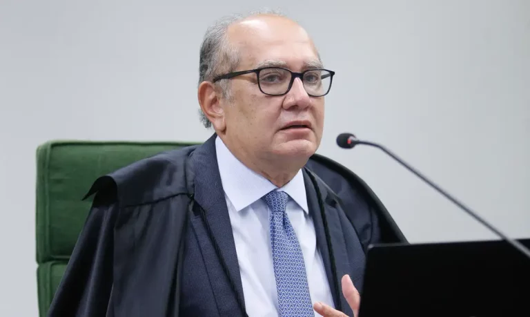 Gilmar Mendes diz que Brasil vive “capítulo inédito da resistência