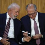 Governo Lula tenta excluir alimentos e aeronaves da sobretaxa de