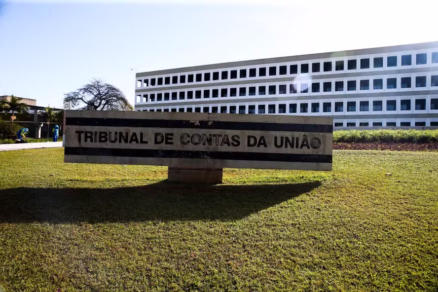 Governo pagou R$ 4,4 bilhões a pessoas mortas entre 2016