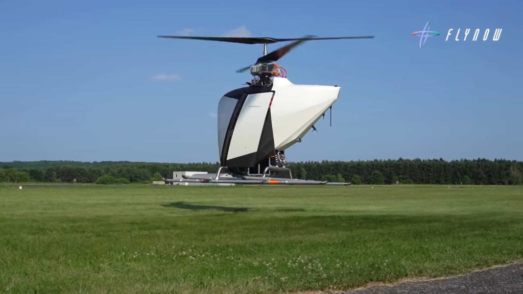 Helicóptero diferentão faz voo teste na Áustria; assista