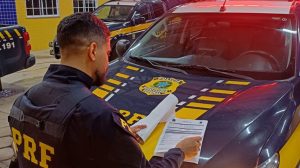 Homem com mandado de prisão em aberto é preso durante