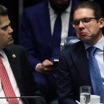 Hugo Motta e Alcolumbre Confirmam recesso parlamentar apesar de pressão
