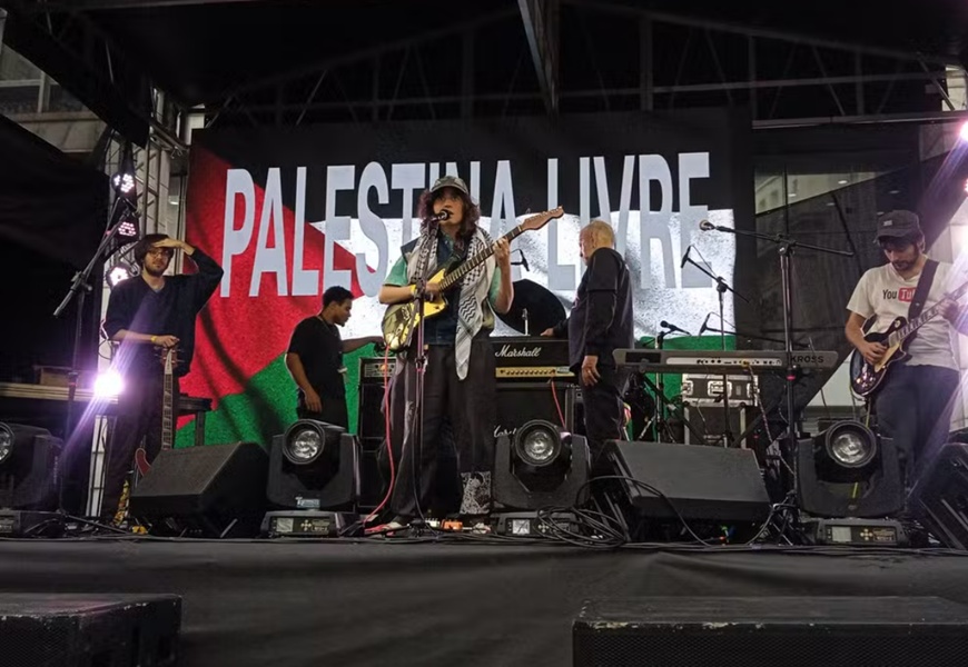 “Inadmissível em uma democracia”, diz vocalista após Prefeitura de SP