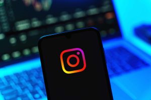 Instagram reforça proteção para crianças e pais criadores de conteúdo