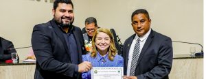 Iracema Vale recebe título de Cidadã Itapecuruense e reitera compromisso