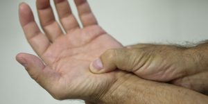 Lei passa a definir fibromialgia como deficiência em todo o