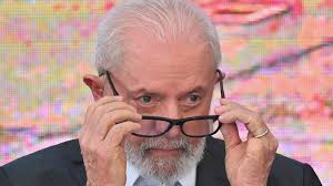 Lula avalia vetar aumento de deputados ou deixar ônus da