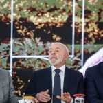 Lula convoca reunião com ministros no Alvorada para definir resposta
