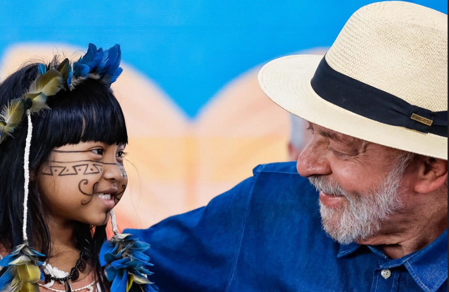 Lula diz que Bolsonaro deve assumir consequências por tentar golpe;