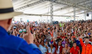 Lula diz que Trump ‘não quer conversar’ e promete reação