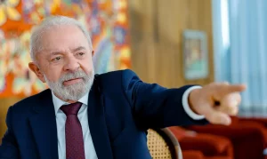 Lula manifesta solidariedade a ministros do STF após sanções dos