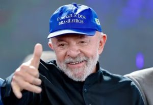 Lula repete desempenho de 2021 nas pesquisas e acende alerta