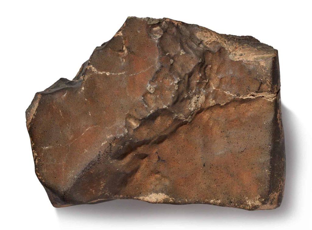 Maior meteorito de Marte já encontrado é leiloado; veja o