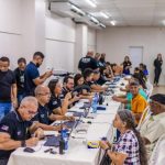Mais de 200 celulares são entregues aos legítimos donos, em