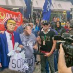 Manifestantes repudiam ameaças contra 25 de Março com sátira a