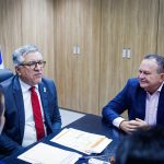 Maranhão entrega projetos ao governo federal para unidades de saúde