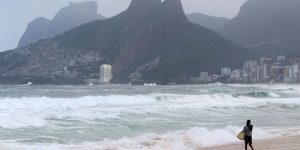 Marinha emite aviso de ressaca e alerta de ventos fortes