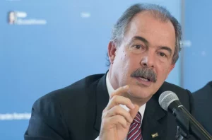 Mercadante destaca papel do BNDES para pesquisa e inovação