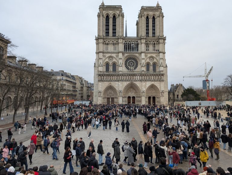 Microsoft quer criar versão digital da Catedral de Notre-Dame