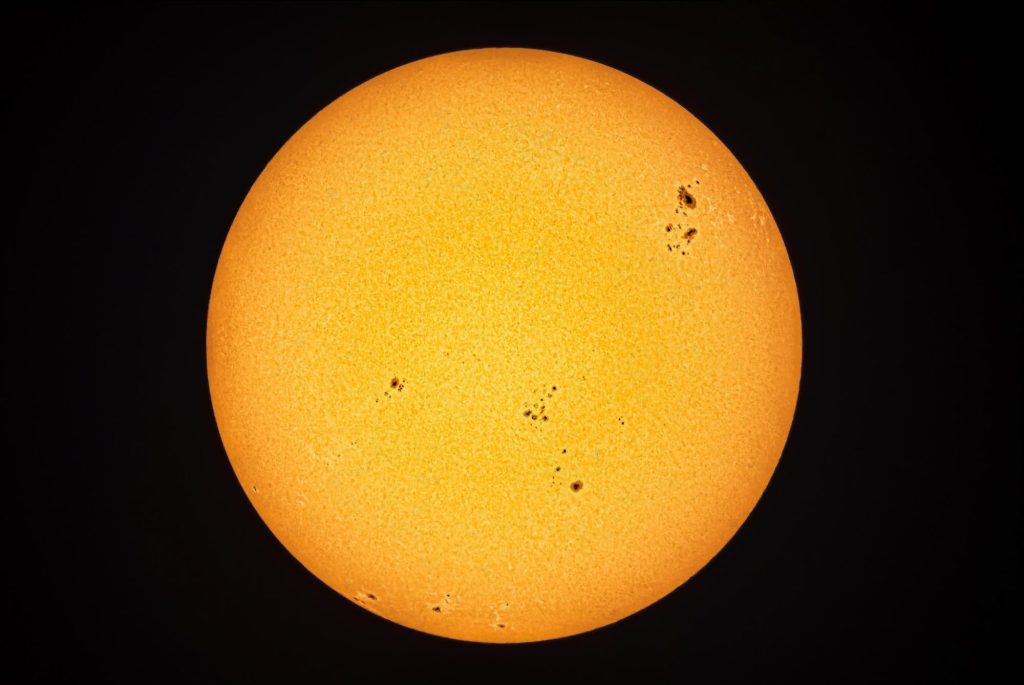 Mistério de 400 anos sobre o Sol é finalmente resolvido
