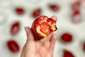 Morango do amor: pedidos no iFood crescem mais de 2.300%