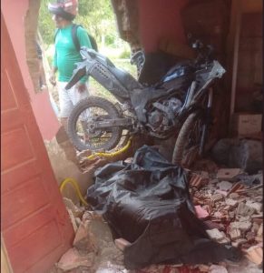 Motociclista morre e mulher fica gravemente ferida após acidente em