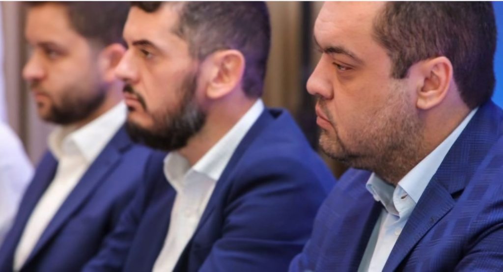 Nomeação de Eduardo Bolsonaro como secretário no Rio dependeria de