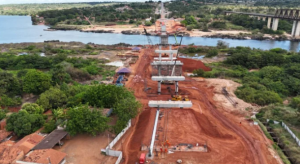 Nova ponte sobre o rio Tocantins já tem metade das