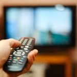 Número de brasileiros com TV por assinatura é o menor