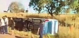 Ônibus com passageiros do Pará tomba na BR-226, no MA