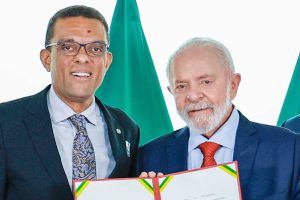 Otoni de Paula fala em 'ultraje' de Lula e pede