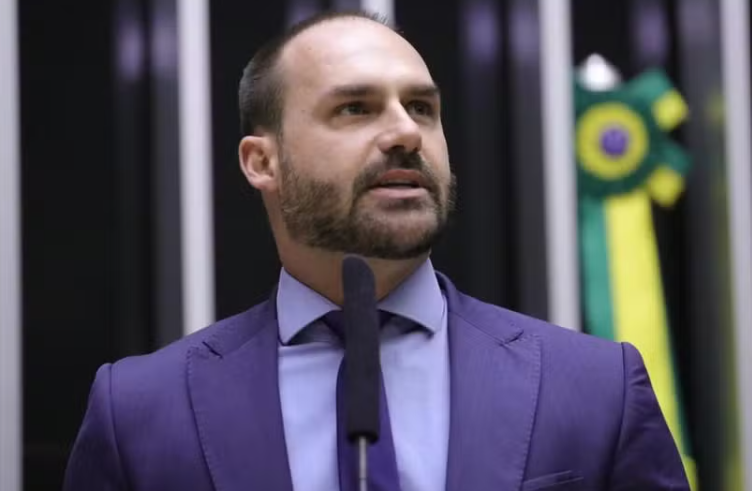 PT recorre ao STF para barrar nomeação de Eduardo Bolsonaro