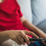 Pais sedentários podem incentivar comportamento nos filhos, revela estudo