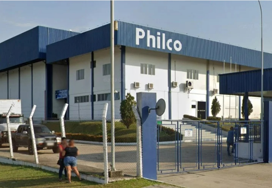 Philco demite 800 funcionários de fábrica em Manaus