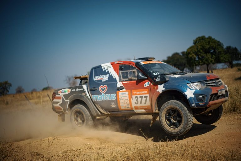 Piloto Fábio Cadasso participa do Rally do Sertões, o maior