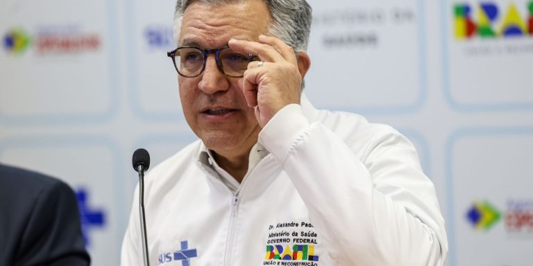 Planos de saúde poderão abater dívidas ao atender pacientes do