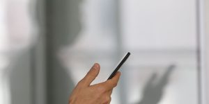 Polícia do Rio inicia segunda fase de devolução de celulares