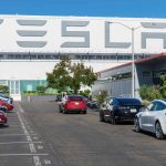 Popularidade da Tesla está em queda livre nos EUA, revela