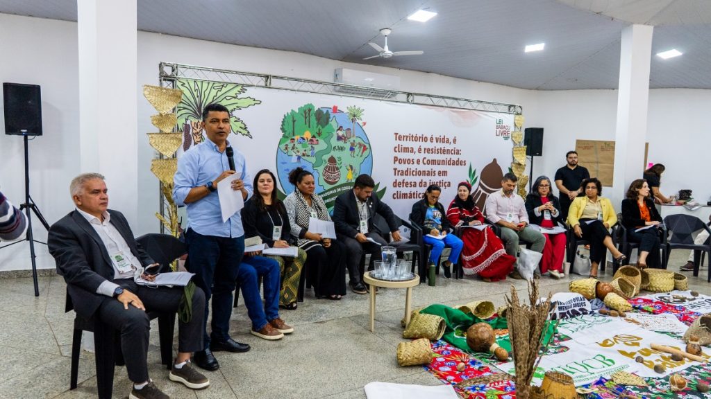 Pré-COP30 reúne quebradeiras de coco e comunidades tradicionais em Brasília