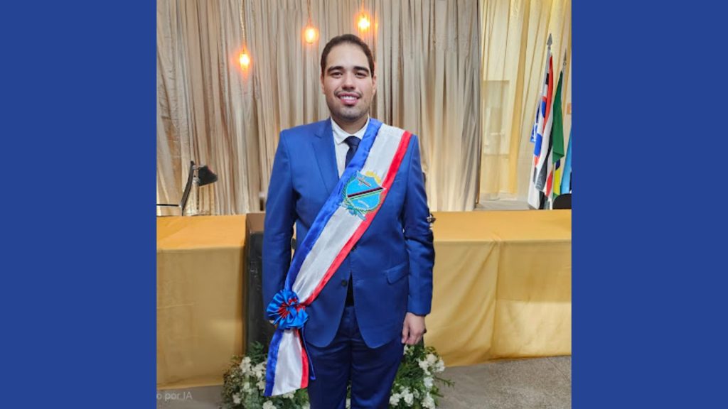 Prefeito suspeito de matar policial deverá tirar licença de 180