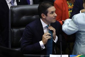 Presidente da Câmara empregou cinco parentes de funcionárias fantasmas em