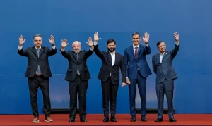 Presidentes de cinco países reafirmam compromisso com democracia e pedem